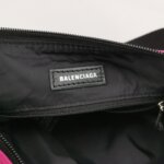 Balenciaga Logo Shoulder Bag — фото 5