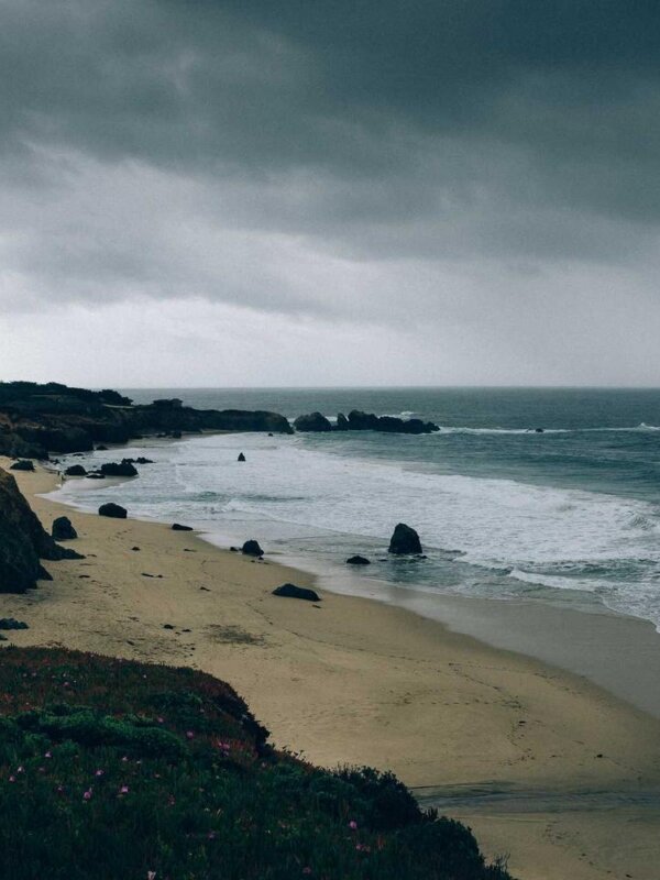 Prada Re-Edition — продано