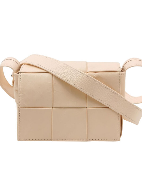 Bottega Veneta Cassette Intreccio — продано