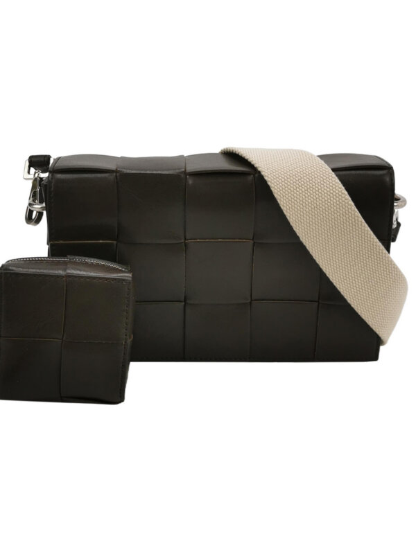 Bottega Veneta Cassette Intreccio — продано
