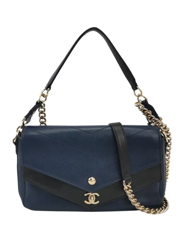 Chanel Quilted Lambskin Shoulder Bag (Шанель)