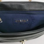 Chanel Quilted Lambskin Shoulder Bag (Шанель) — фото 7