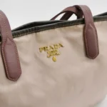 Prada Nylon Logo Shoulder Bag (Прада) — фото 8
