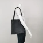 Chanel Calfskin Logo Shoulder Bag (Шанель) — фото 2