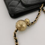 Chanel C logo — фото 9