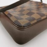 Louis Vuitton Trousse Makeup Hobo — фото 11