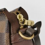 Louis Vuitton Trousse Makeup Hobo — фото 9