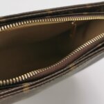 Louis Vuitton Looping Monogram — фото 5