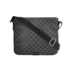 Louis Vuitton District — миниатюра 1