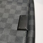 Louis Vuitton District — миниатюра 1