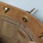 Chanel Logo Shoulder Bag — фото 11