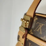Louis Vuitton Boite Chapeau Monogram (Луи Виттон) — фото 12