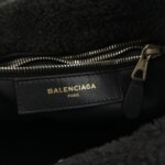 Balenciaga Bazar logo — фото 8