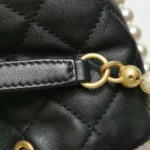 Chanel Quilted Calfskin CC Crossbody (Шанель) — фото 10