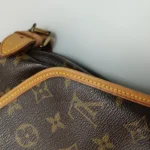 Louis Vuitton Saumur Monogram (Луи Виттон) — фото 14