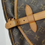 Louis Vuitton Saumur Monogram (Луи Виттон) — фото 18