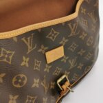 Louis Vuitton Saumur Monogram — фото 8