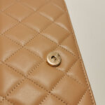 Chanel C logo — фото 12