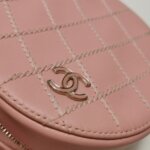 Chanel Round C Logo — фото 11