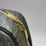 Saint Laurent Calfskin Logo Handbag (Сен Лоран) — фото 12