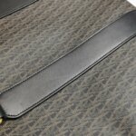 Saint Laurent Logo Handbag — фото 19