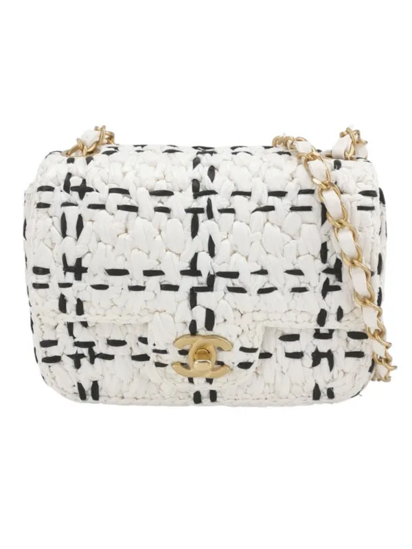 Chanel Classic Flap — продано