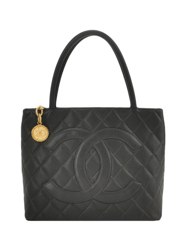 Chanel Medallion C — продано