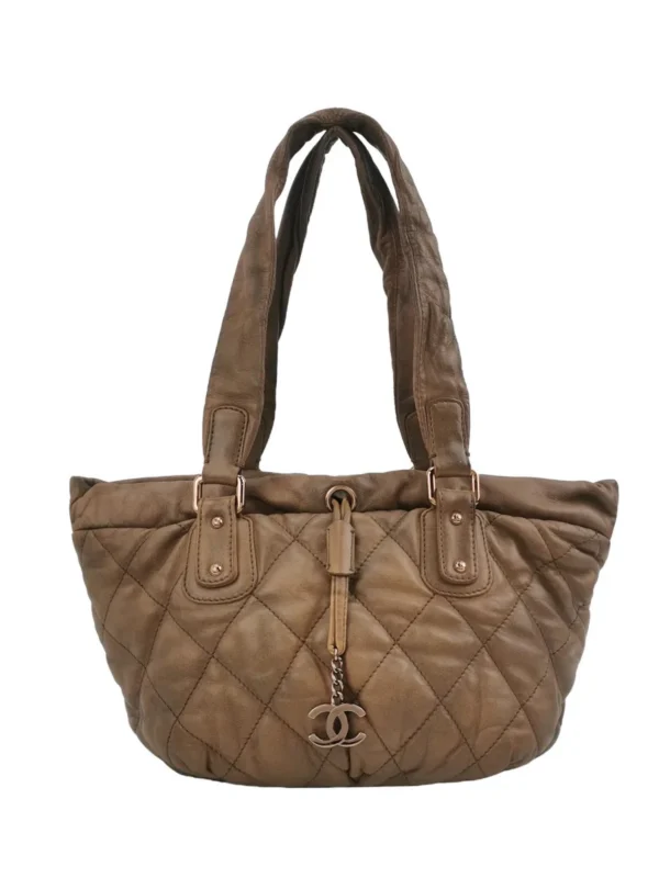 Chanel Clogo