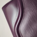 Louis Vuitton Montaigne Logo — фото 19