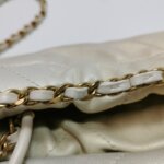 Chanel 22 Bag Logo — фото 16