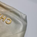 Chanel 22 Bag Logo — фото 18