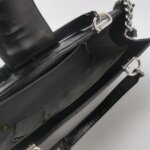 Chanel Patent Leather Shoulder Bag — фото 7