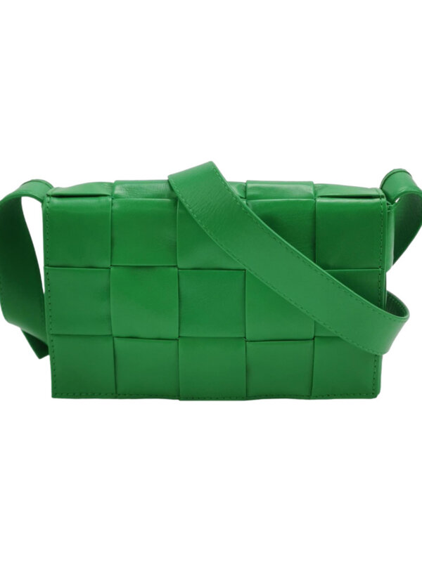 Bottega Veneta Cassette Intreccio — продано