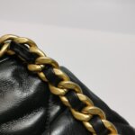 Chanel 19 Bag C — фото 15