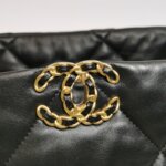 Chanel 19 Bag C — фото 17