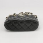 Chanel Lambskin Shoulder Bag — фото 6