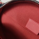 Chanel Round — фото 9