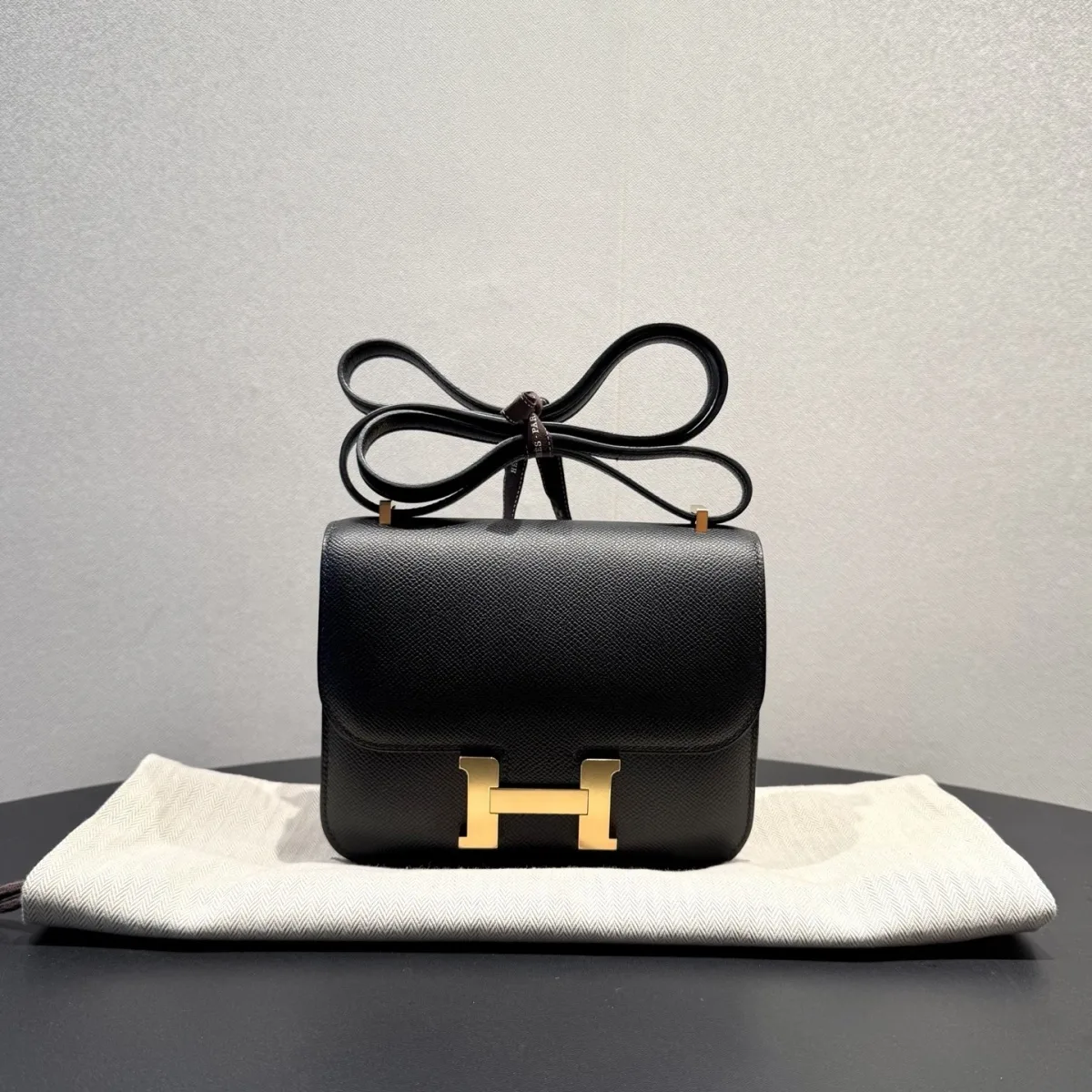 Hermès Constance (Эрмес) — фото 1