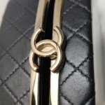 Chanel Lambskin Shoulder Bag — фото 13