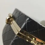 Chanel Quilted Lambskin CC Crossbody (Шанель) — фото 17