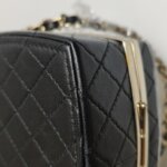 Chanel Lambskin Shoulder Bag — фото 18