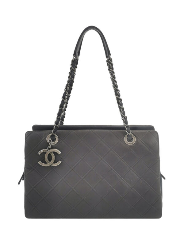 Chanel Leather Shoulder Bag