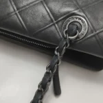Chanel Quilted Calfskin CC Shoulder Bag (Шанель) — фото 11