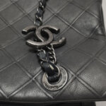 Chanel Leather Shoulder Bag — фото 15