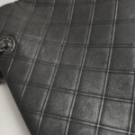 Chanel Leather Shoulder Bag — фото 24