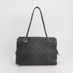 Chanel Leather Shoulder Bag — фото 5