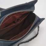 Chanel Leather Shoulder Bag — фото 7