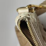 Prada Logo Shoulder Bag — фото 27