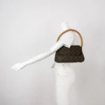 Louis Vuitton Looping Monogram (Луи Виттон) — фото 2