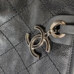 Chanel Leather Shoulder Bag — фото 14